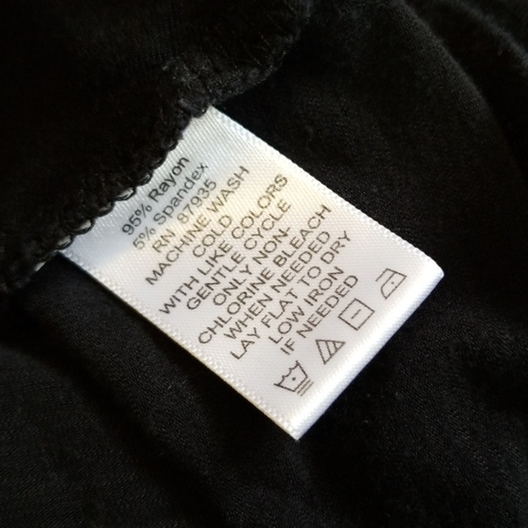 LOGO Short Sleeve Black Asymmetric Top - Picture 6 of 6